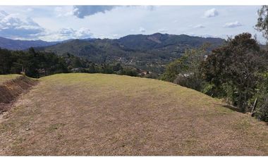 Lote en Venta en El Retiro Unidad Cerrada con Vistas Panorámicas