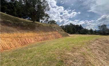 Lote en Venta en El Retiro Unidad Cerrada con Vistas Panorámicas