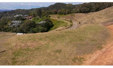 Lote en Venta en El Retiro Unidad Cerrada con Vistas Panorámicas