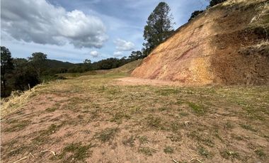 Lote en Venta en El Retiro Unidad Cerrada con Vistas Panorámicas