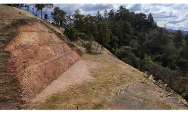 Lote en Venta en El Retiro Unidad Cerrada con Vistas Panorámicas
