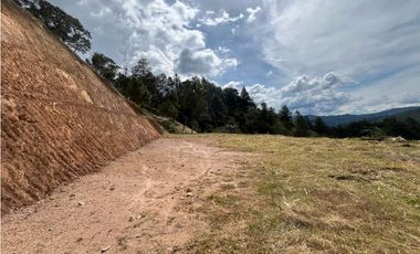 Lote en Venta en El Retiro Unidad Cerrada con Vistas Panorámicas