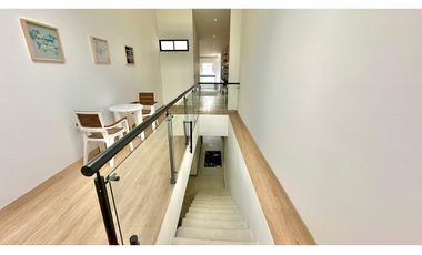 VENTA DE PENTHOUSE EN LAURELES