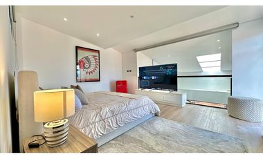 VENTA DE PENTHOUSE EN LAURELES