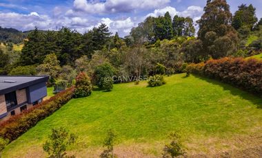 Lote en Parcelación Alto de Las Palmas