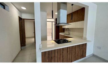 Casa nueva de tres pisos con terraza en venta - Las Mercedes Palmira
