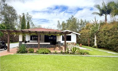 Renta de Casa Campestre en Parcela Privada Sajonia