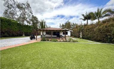 Renta de Casa Campestre en Parcela Privada Sajonia