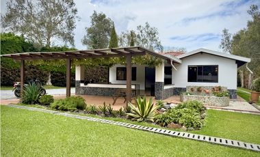 Renta de Casa Campestre en Parcela Privada Sajonia