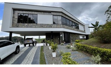 VENTA DE CASA CAMPESTRE EN CIRCASIA, QUINDO, COLOMBIA