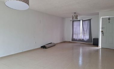 Casa en renta en El Dorado, cercana a Puerto Interior