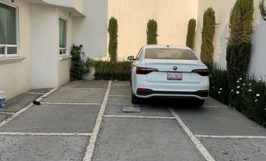 Casa en Renta en San Miguel Totocuitlapilco, Metepec