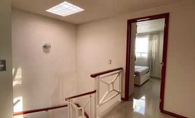 Casa en Renta en San Miguel Totocuitlapilco, Metepec
