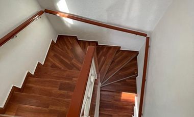 Casa en Renta en San Miguel Totocuitlapilco, Metepec