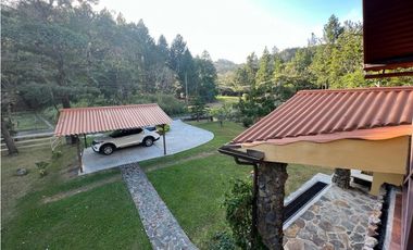 VENTA CASA EN ALTOS DEL MARIA CON PISCINA PRIVADA 1318M2