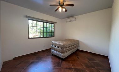 VENTA CASA EN ALTOS DEL MARIA CON PISCINA PRIVADA 1318M2