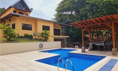 VENTA CASA EN ALTOS DEL MARIA CON PISCINA PRIVADA 1318M2