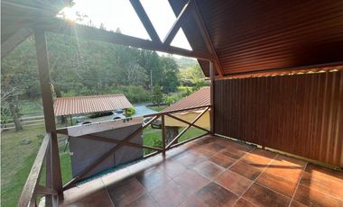 VENTA CASA EN ALTOS DEL MARIA CON PISCINA PRIVADA 1318M2