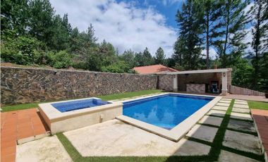 CASA EN ALTOS DEL MARIA CON PISCINA 5 RECAMARAS CV