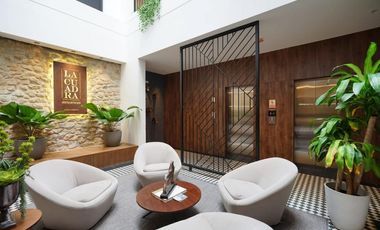 CASCO VIEJO / PH LA CUADRA / 95 M / LINEA BLANCA / AMOBLADO