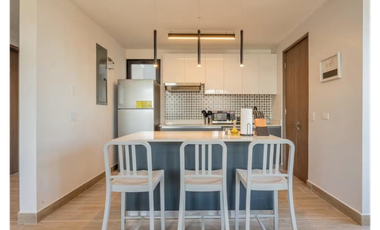 CASCO VIEJO / PH LA CUADRA / 95 M / LINEA BLANCA / AMOBLADO