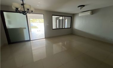 MILLA 8 / GREEN VILLAGE / 3 HABITACION / 240M / AIRE ACONDICIONADO