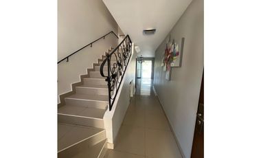 MILLA 8 / GREEN VILLAGE / 3 HABITACION / 240M / AIRE ACONDICIONADO