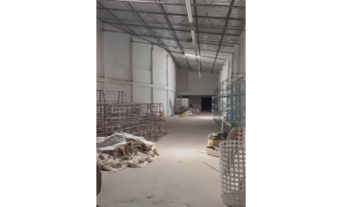 LOCAL / AVENIDA ANCON / 1485M / BODEGA  / OFICINAS / ANDEN / VACIO