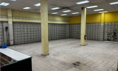 LOCAL / AVENIDA ANCON / 1485M / BODEGA  / OFICINAS / ANDEN / VACIO