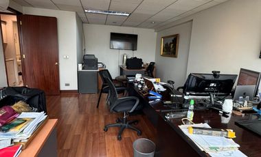 Venta oficina, Pio X, arrendada, MdelM