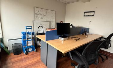 Venta oficina, Pio X, arrendada, MdelM