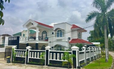 Dijual Rumah 2 Lantai di Perumahan Panorama jl Pramuka  Rumbai