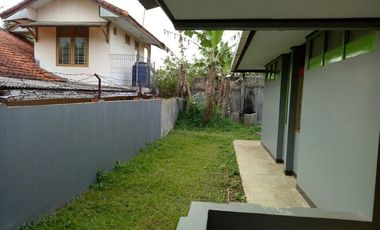 Rumah Luas dalam komplek PU Sawangan Depok Murah