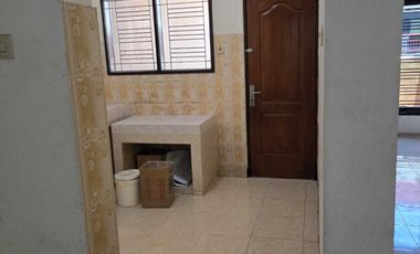 Sewa rmh 2Lt di perum lebak indah.10menit ke Unair,Dr soetomo