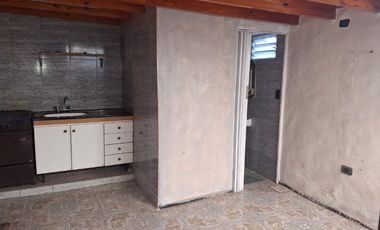 Casa con Departamento en venta en Merlo Norte