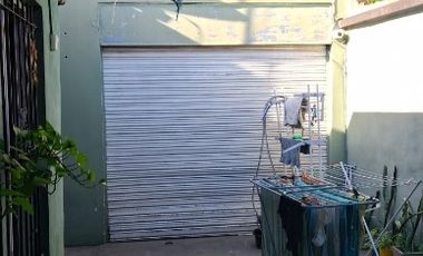 Casa con Departamento en venta en Merlo Norte