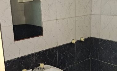 Casa con Departamento en venta en Merlo Norte
