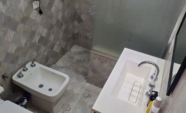 Casa PH en alquiler en Sarandi Este