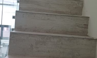 Casa PH en alquiler en Sarandi Este