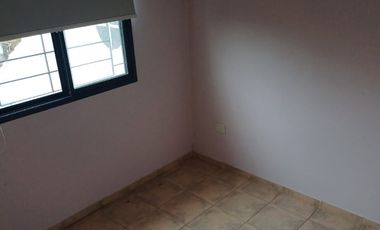 Casa PH en alquiler en Sarandi Este