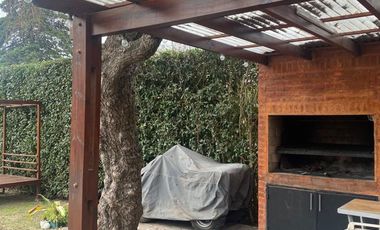 Venta Casa 3 Dormitorios. Parque - Pileta. Cochera