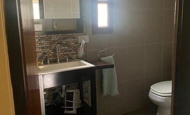 Venta Casa 3 Dormitorios. Parque - Pileta. Cochera