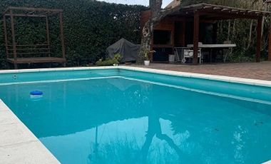 Venta Casa 3 Dormitorios. Parque - Pileta. Cochera