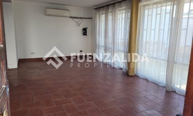Casa en Venta en Martín de Poveda / Constantino
