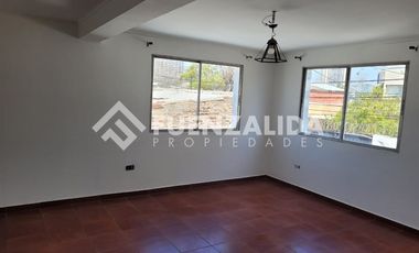Casa en Venta en Martín de Poveda / Constantino