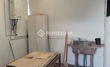 Casa en Venta en Martín de Poveda / Constantino