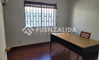 Casa en Venta en Martín de Poveda / Constantino