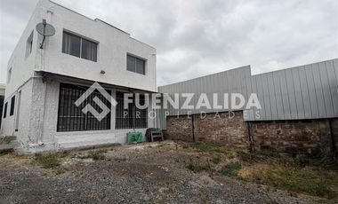 Casa en Venta en Martín de Poveda / Constantino
