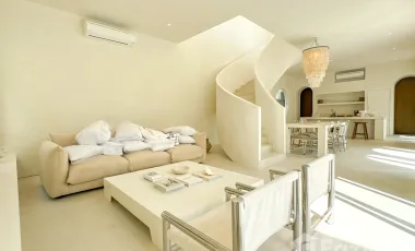 2 Bedroom Villa for rent in Kerobokan, Bali