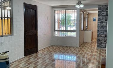 Casa en Arriendo en Marta Colvin con Cosme San Martín
